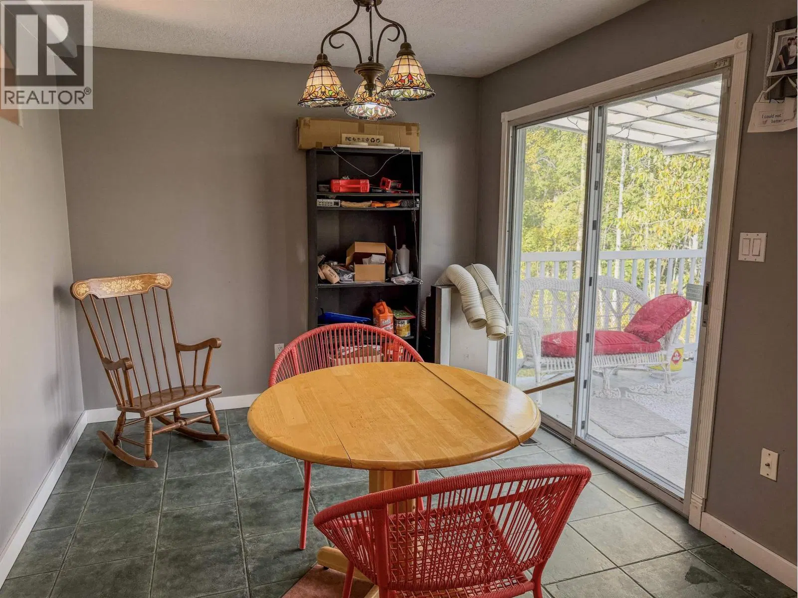Photo 5 of 21 at 366 ALLARD Street