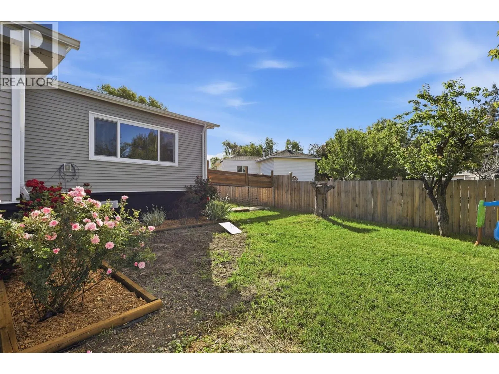 Photo 4 of 38 at 1328 Riverview Place