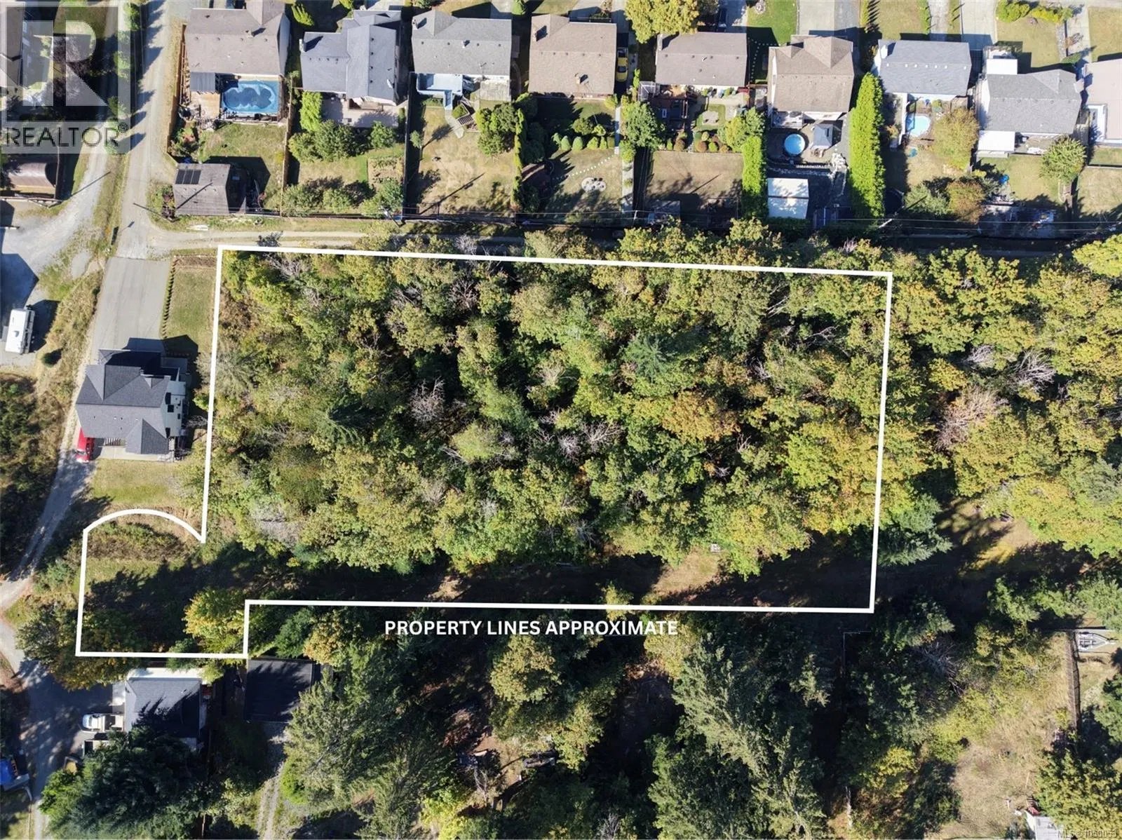 Photo 4 of 6 at 2201 11th Avenue