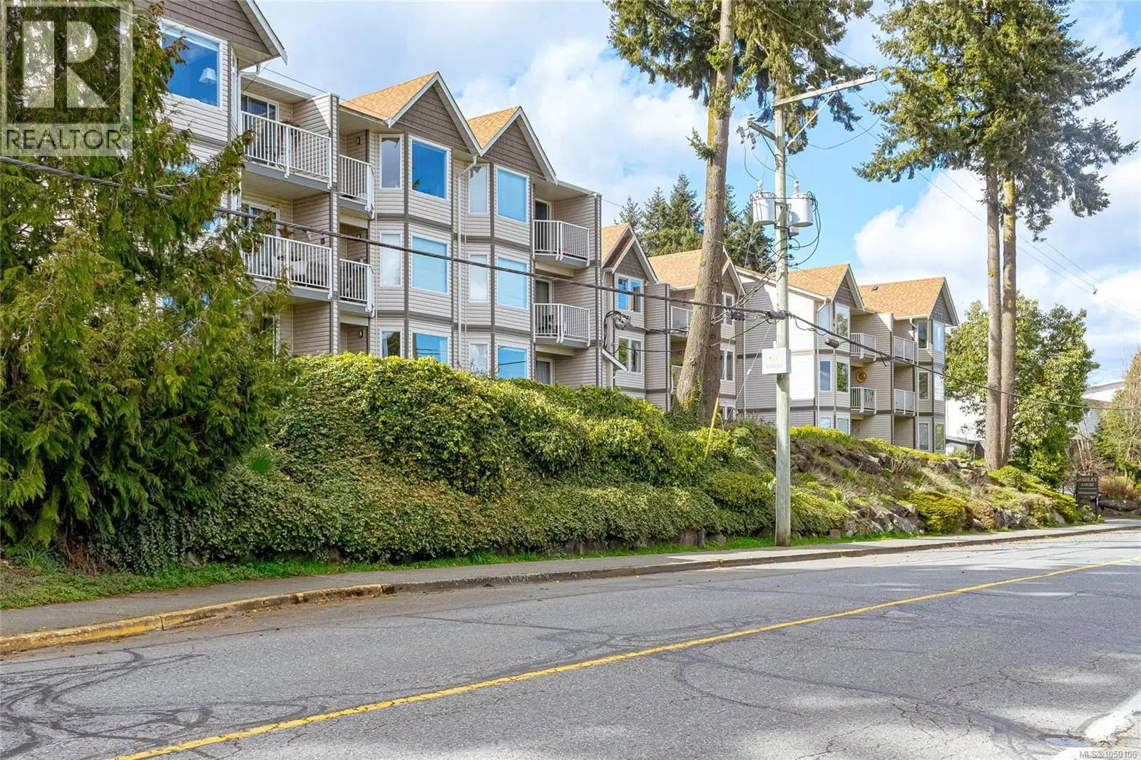 #107 – 9916 Daniel Street