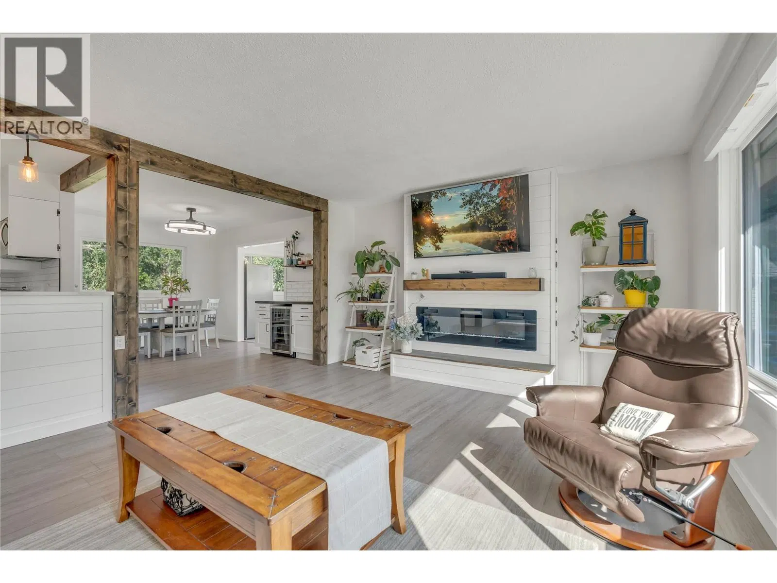 Photo 5 of 46 at 826 3rd Avenue