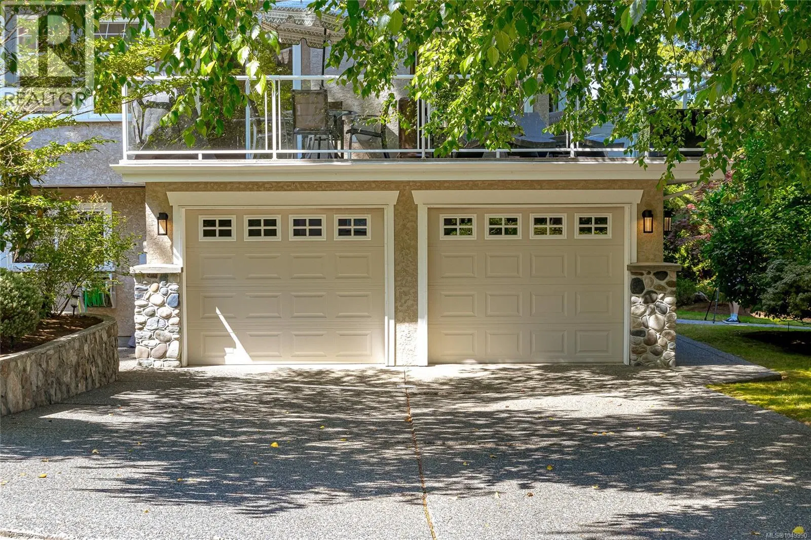 Photo 5 of 61 at 7348 Ridgedown Court