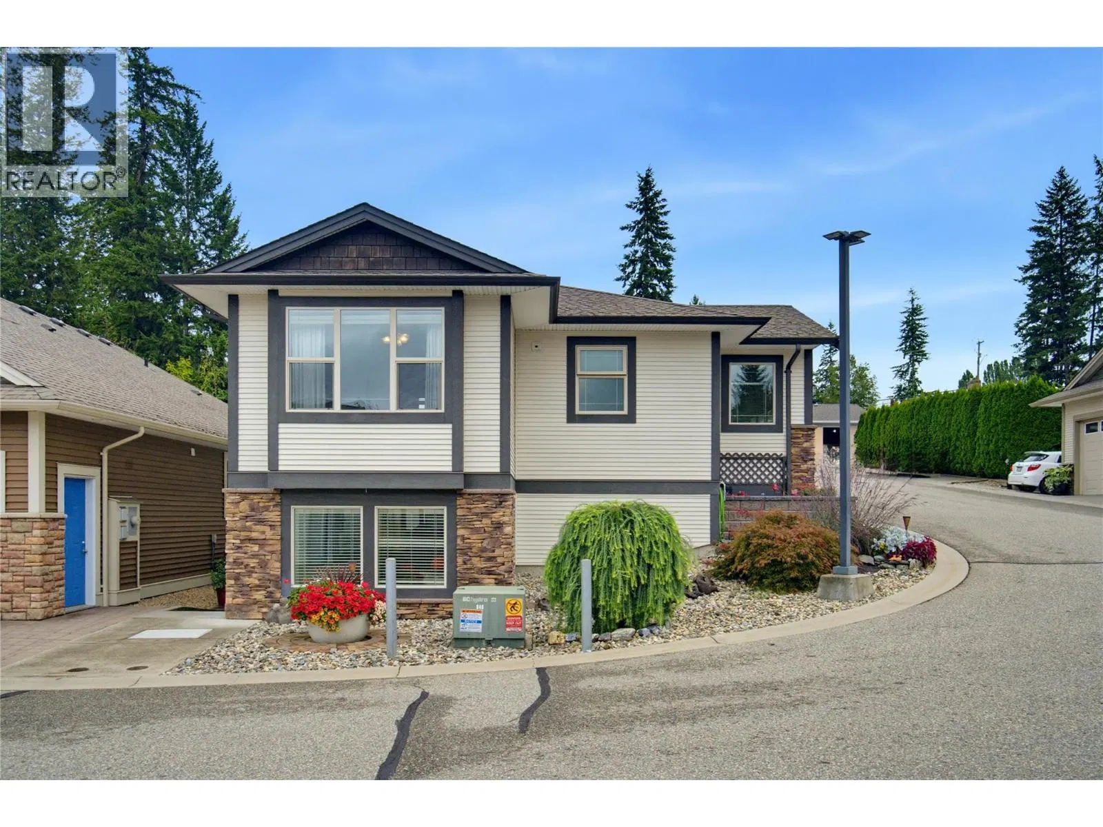 Photo 2 of 70 at #8 – 2850 7th Avenue