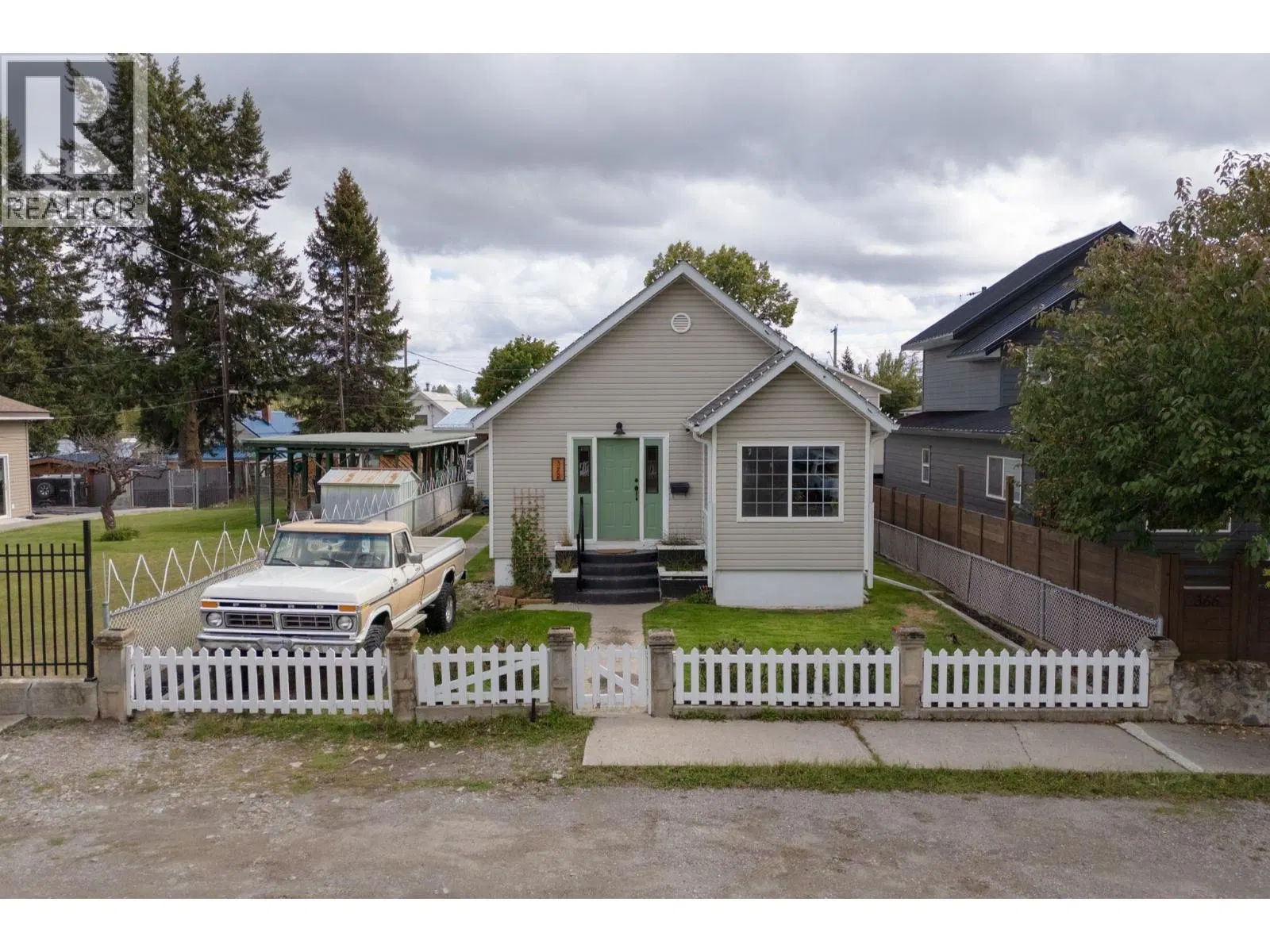 Photo 2 of 51 at 372 Fortier Street