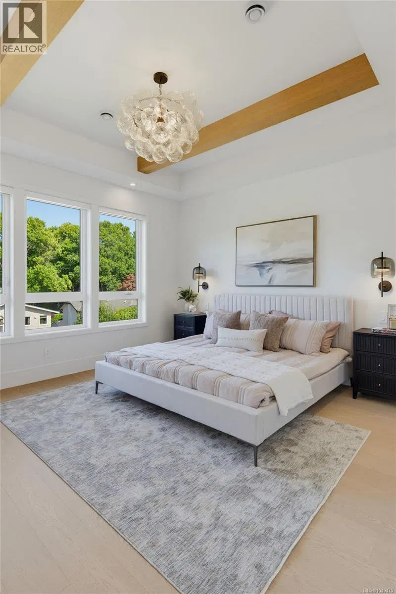 Photo 3 of 60 at #4 – 1434 Brooke Street