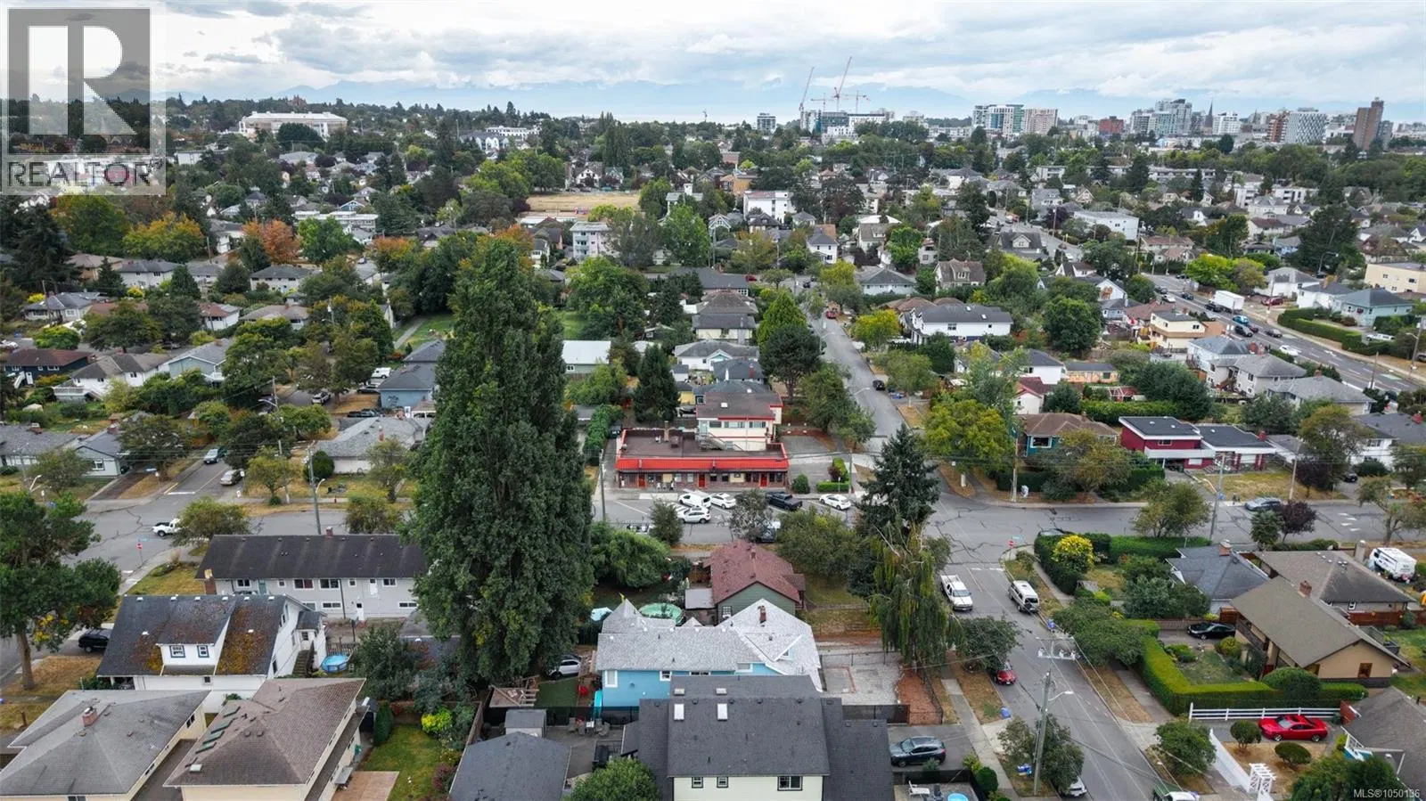 Photo 5 of 14 at 2547 Empire Street