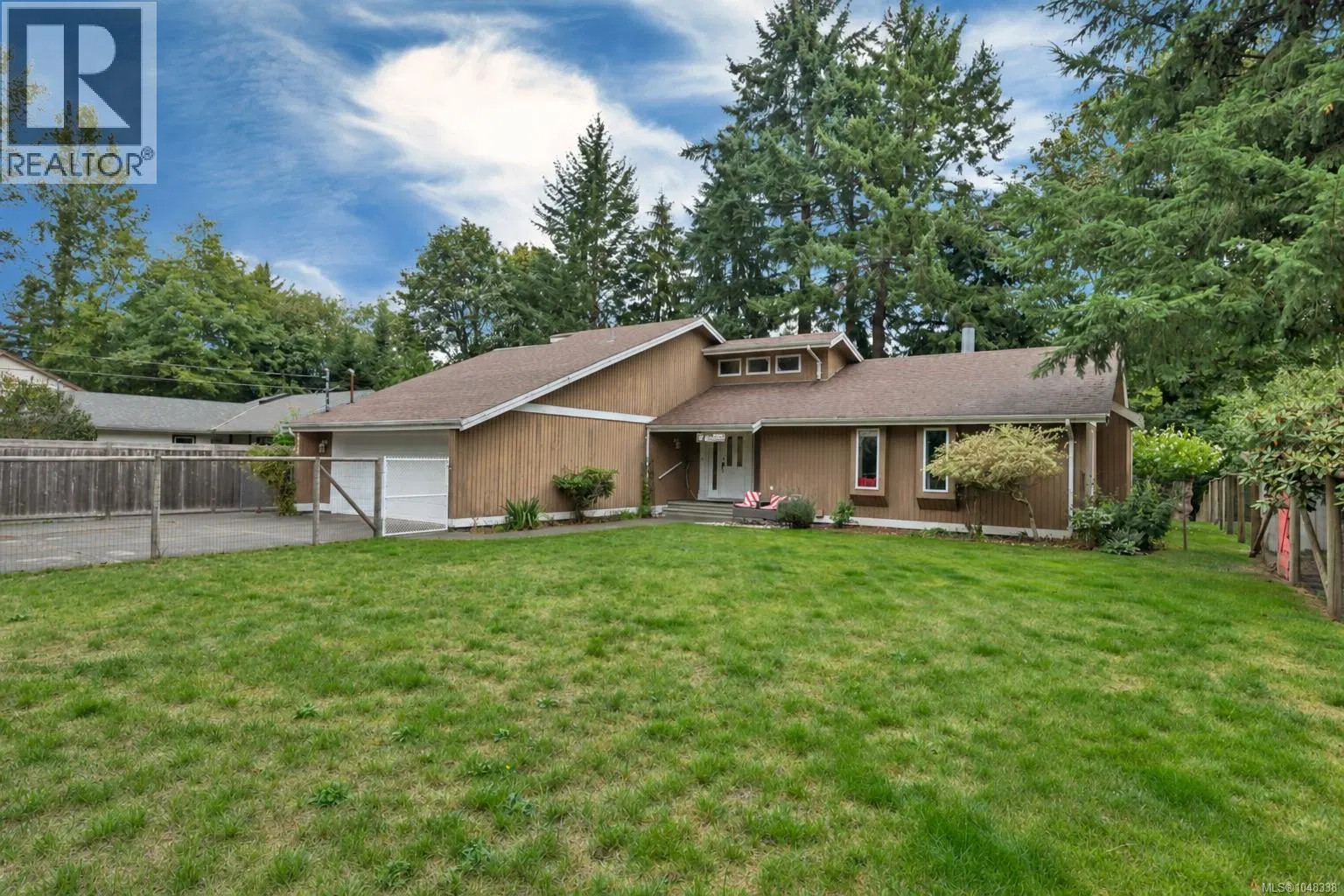 Photo 2 of 46 at 8930 McLarey Avenue