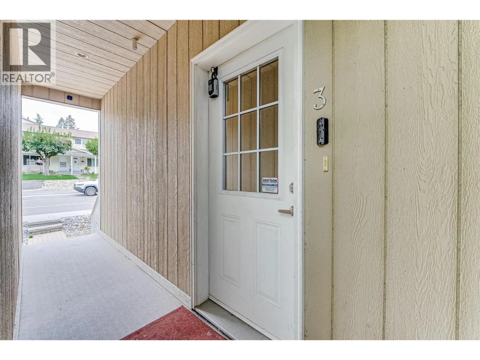 Photo 4 of 45 at #3 – 3804 32 Avenue