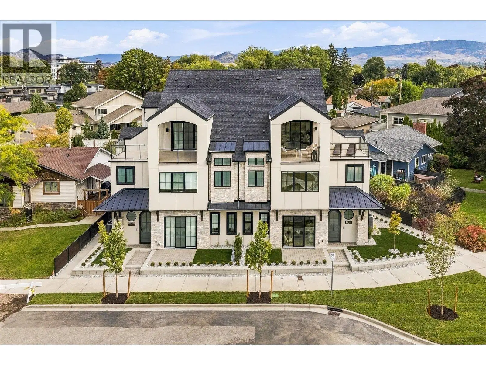 #3 – 2435 Taylor Crescent