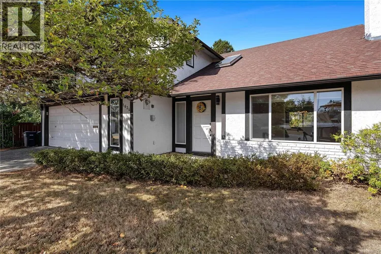 Photo 2 of 40 at 1634 Tasco Close