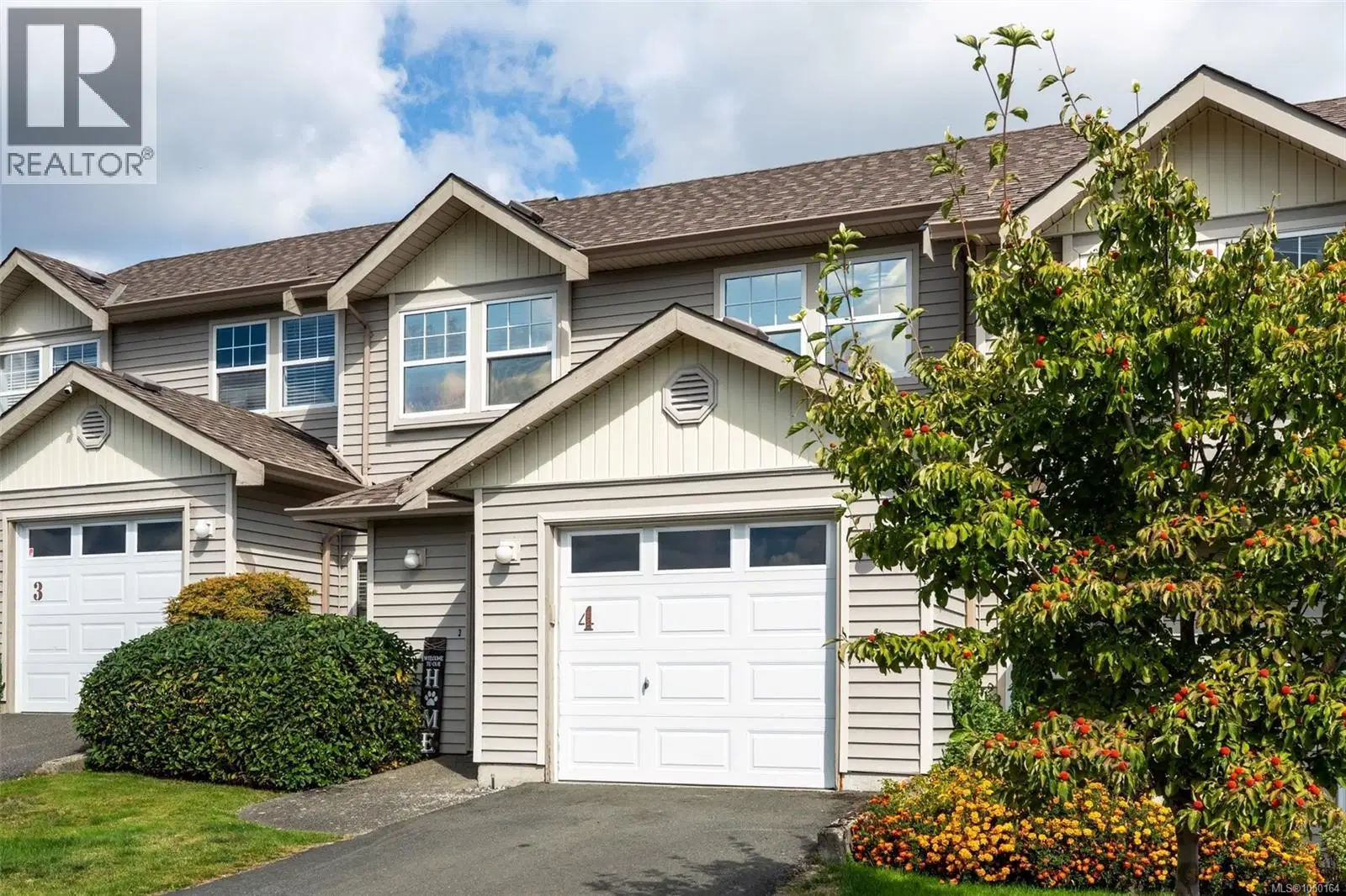 #4 – 2563 MILLSTREAM Road