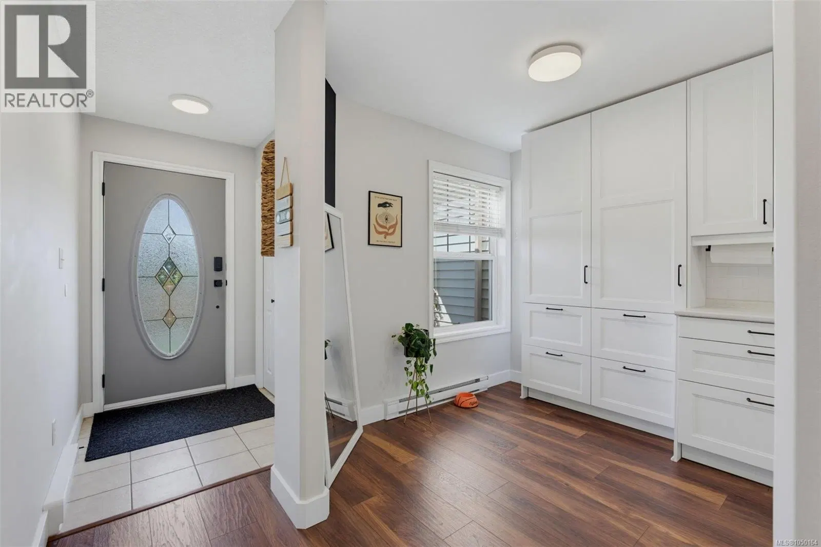 Photo 3 of 33 at #4 – 2563 MILLSTREAM Road