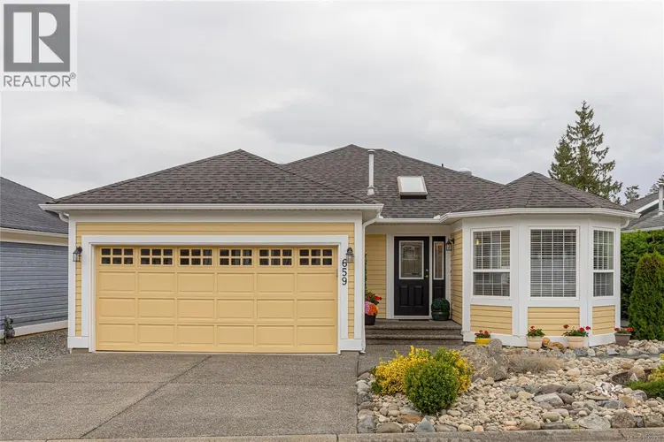Photo 2 of 50 at 659 Windward Way