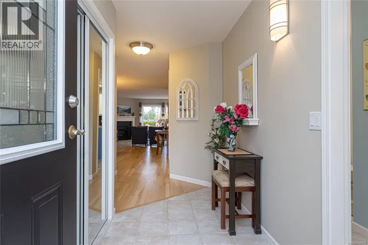 Photo 5 of 50 at 659 Windward Way