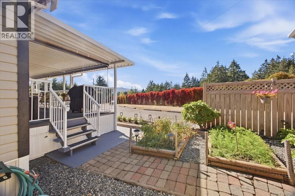 Photo 4 of 28 at #27 – 6325 Metral Drive