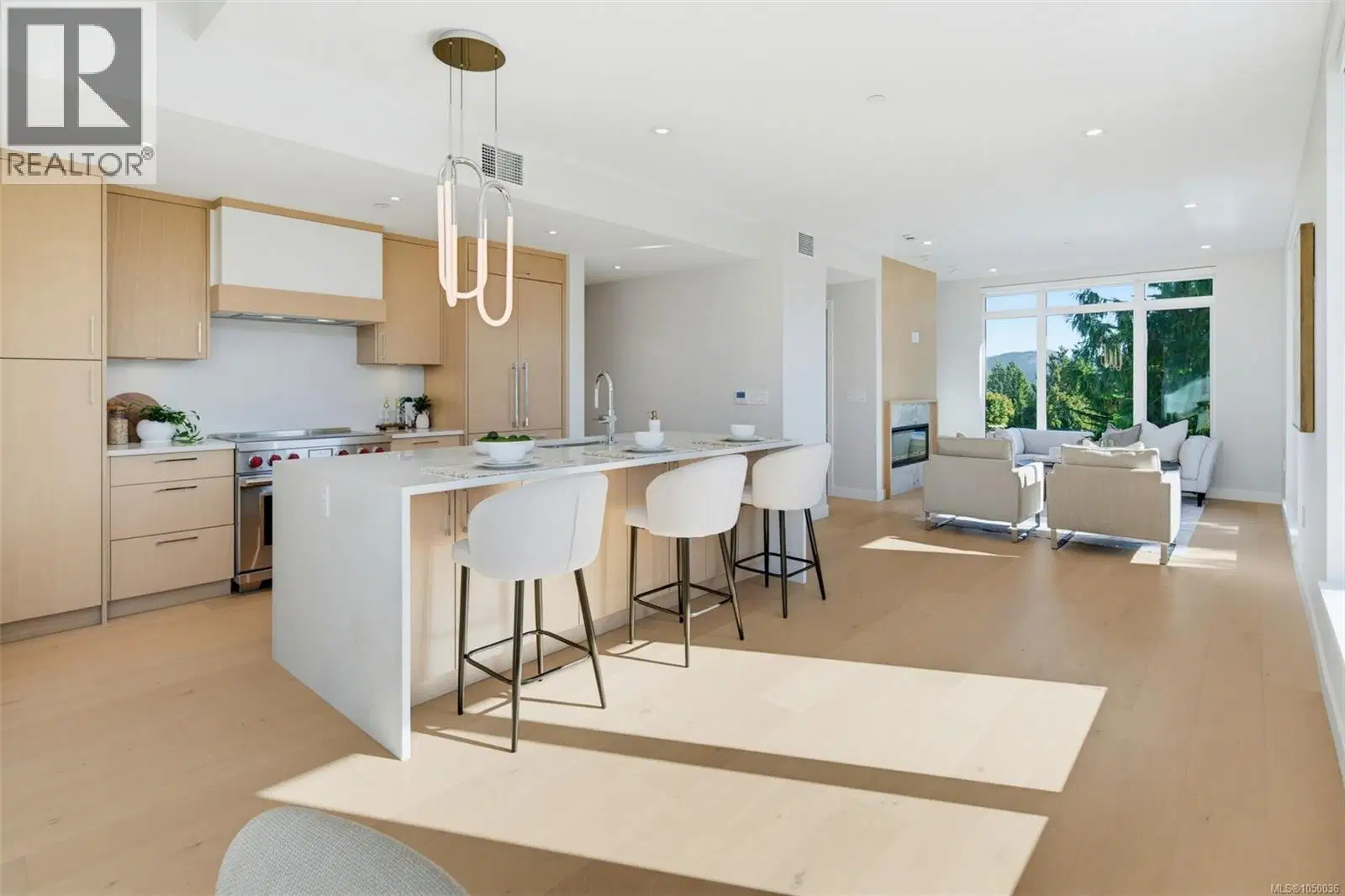 PH 402 – 5229 Cordova Bay Road