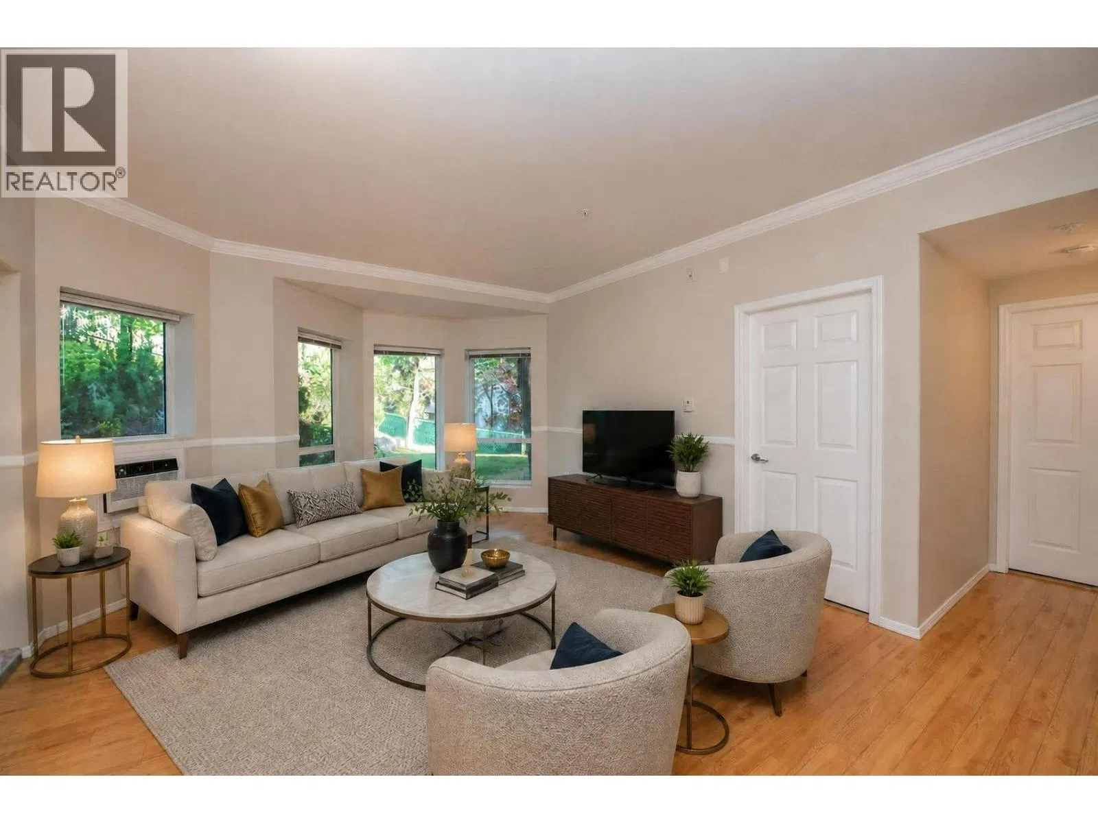 Photo 4 of 41 at #215 – 3011 Gateby Place