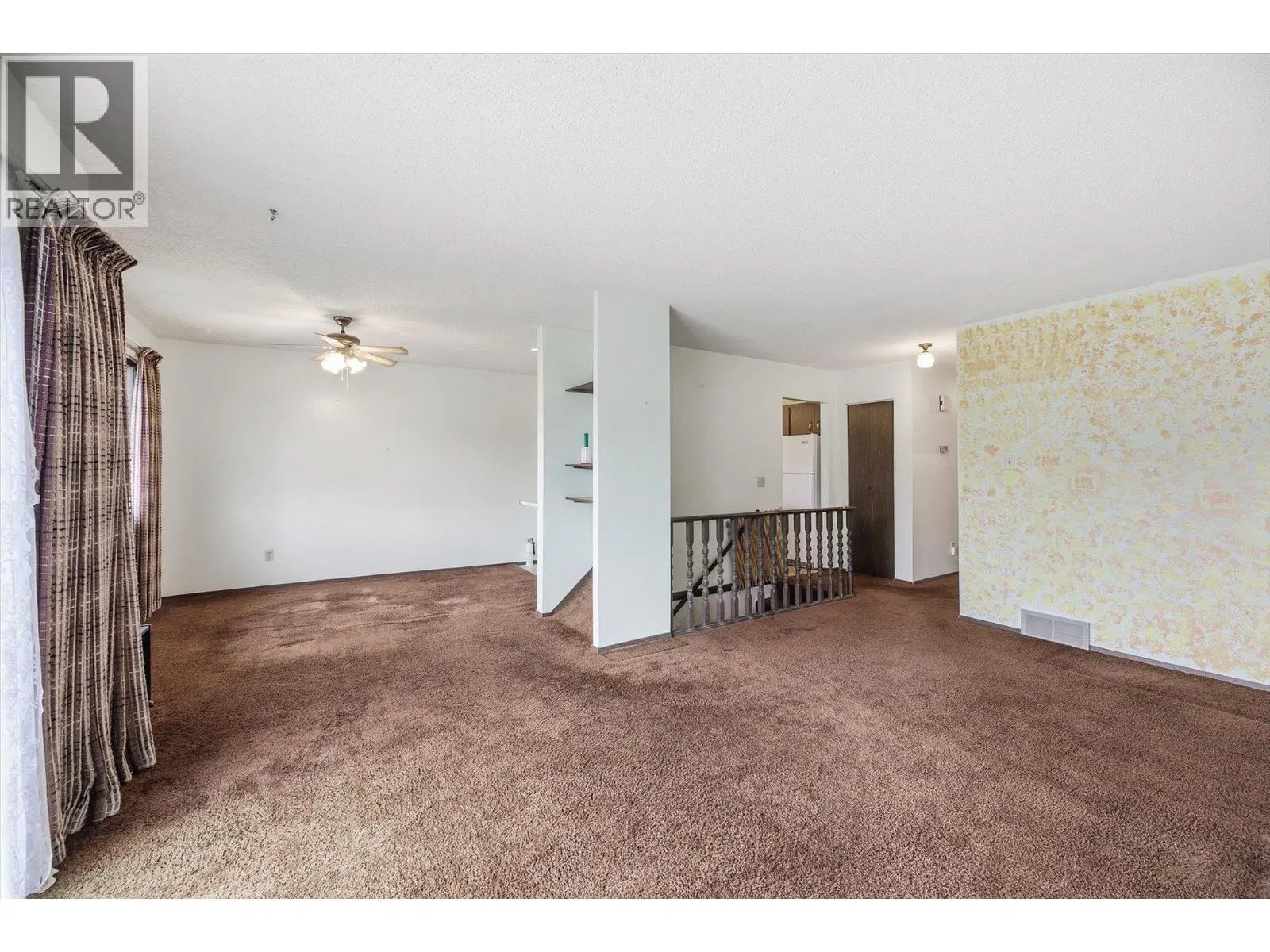 Photo 5 of 34 at 3605 15 Avenue