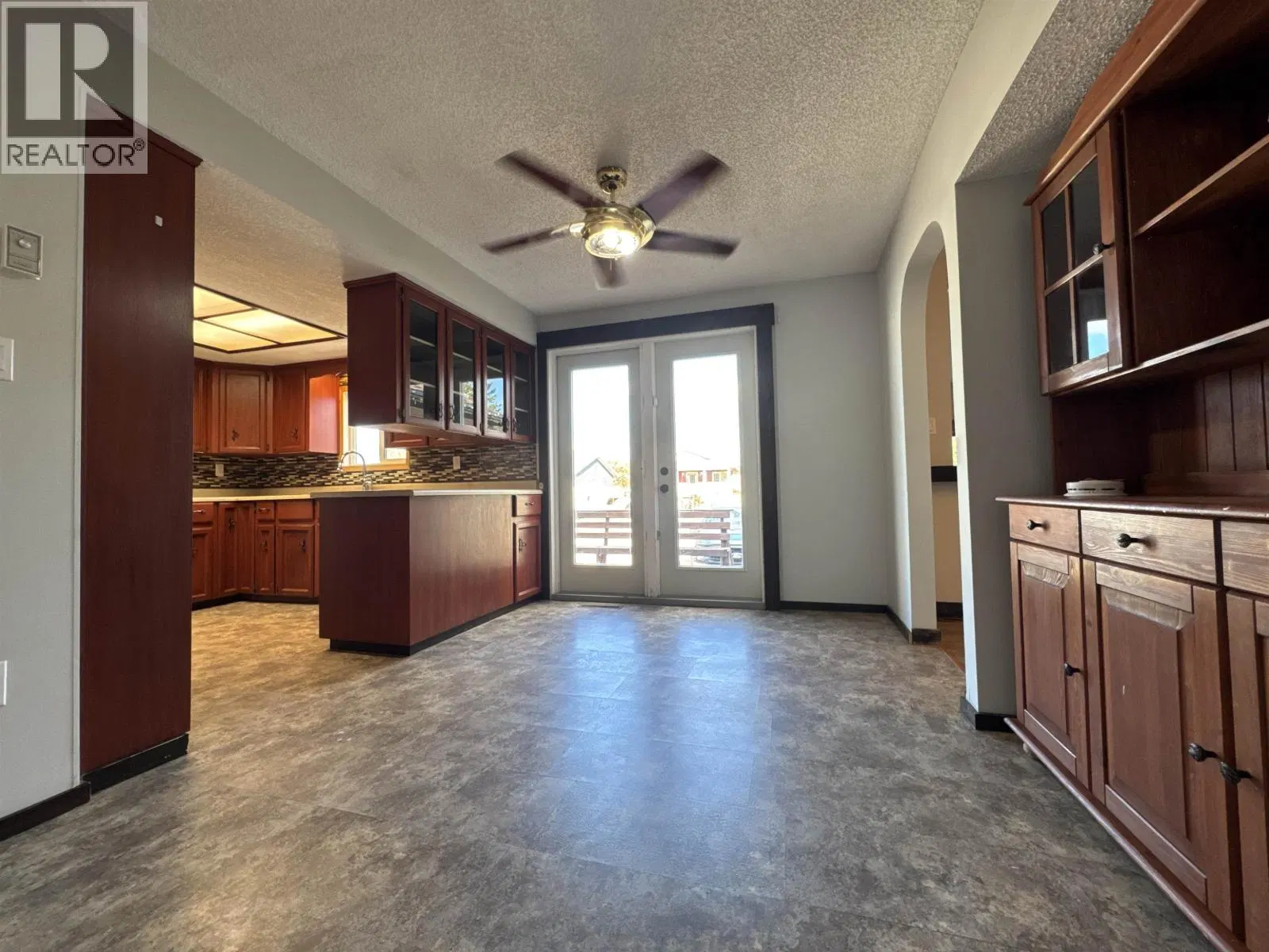Photo 5 of 25 at 10864 101 Street