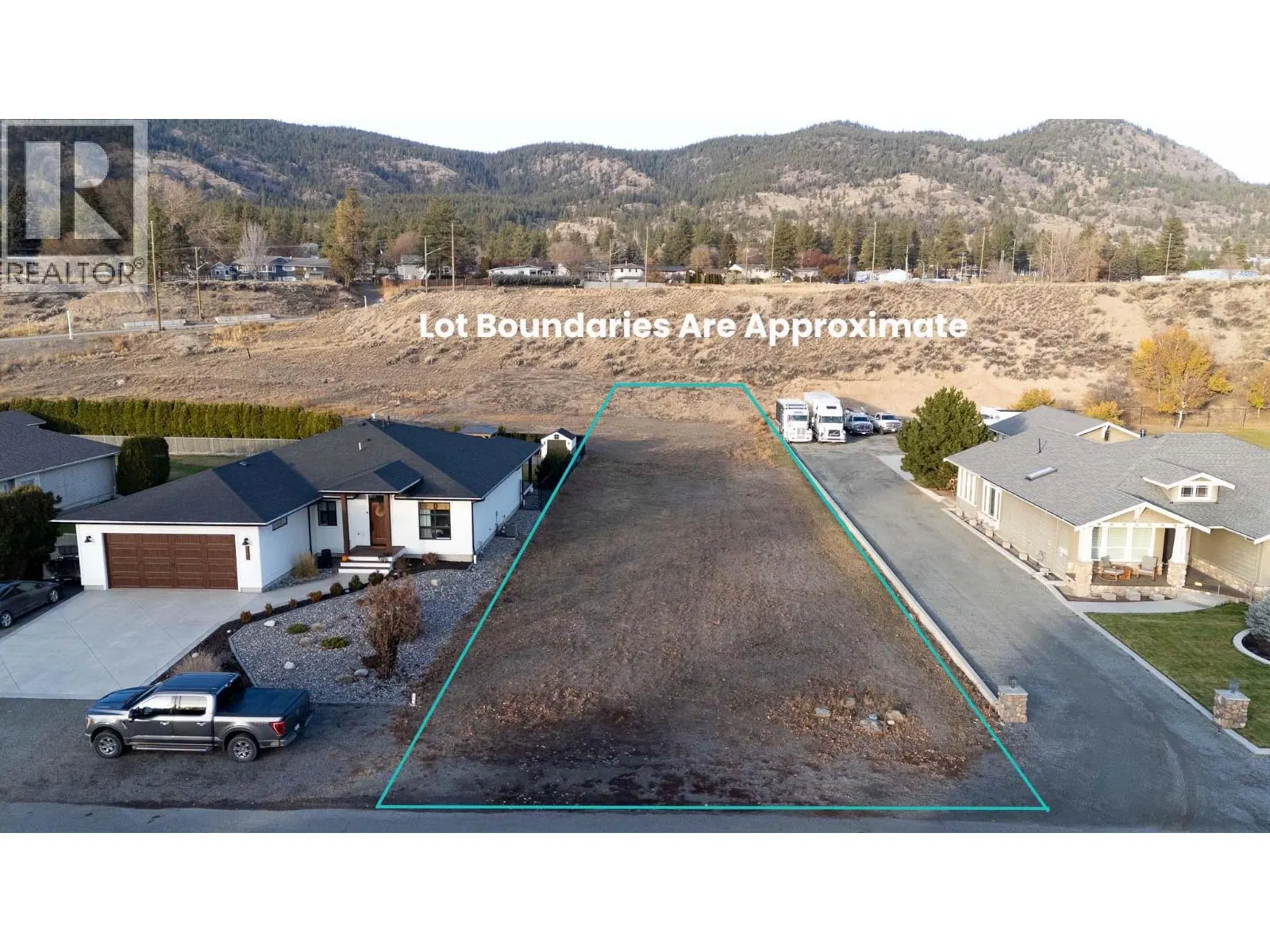 Photo 4 of 12 at 2219 BURGESS Avenue