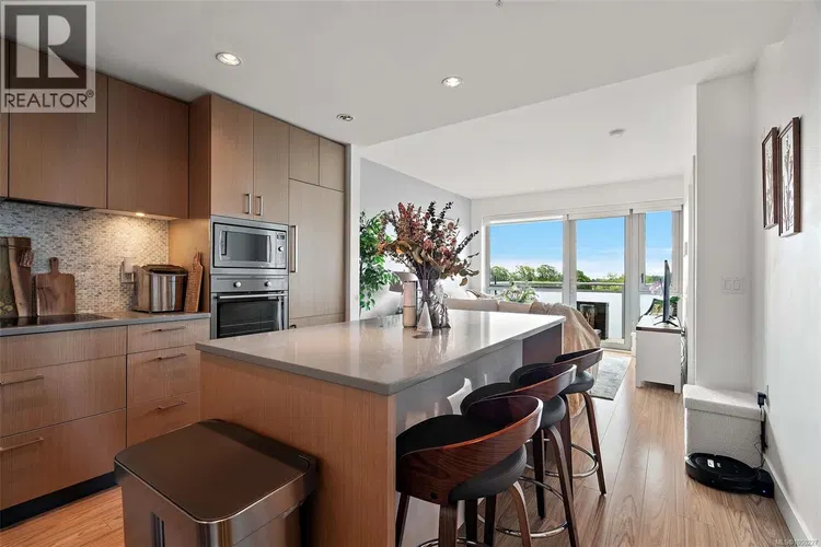 Photo 4 of 25 at #808 – 838 Broughton Street