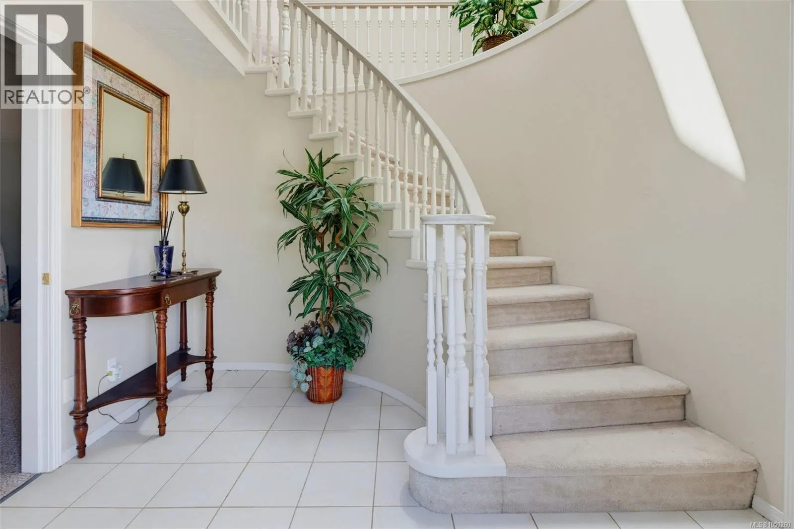 Photo 4 of 48 at 1847 El Sereno Drive