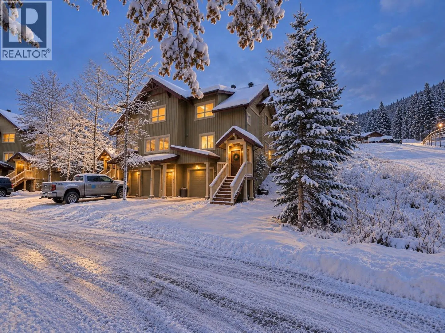 Photo 2 of 30 at #1 – 2025 Greywolf Drive