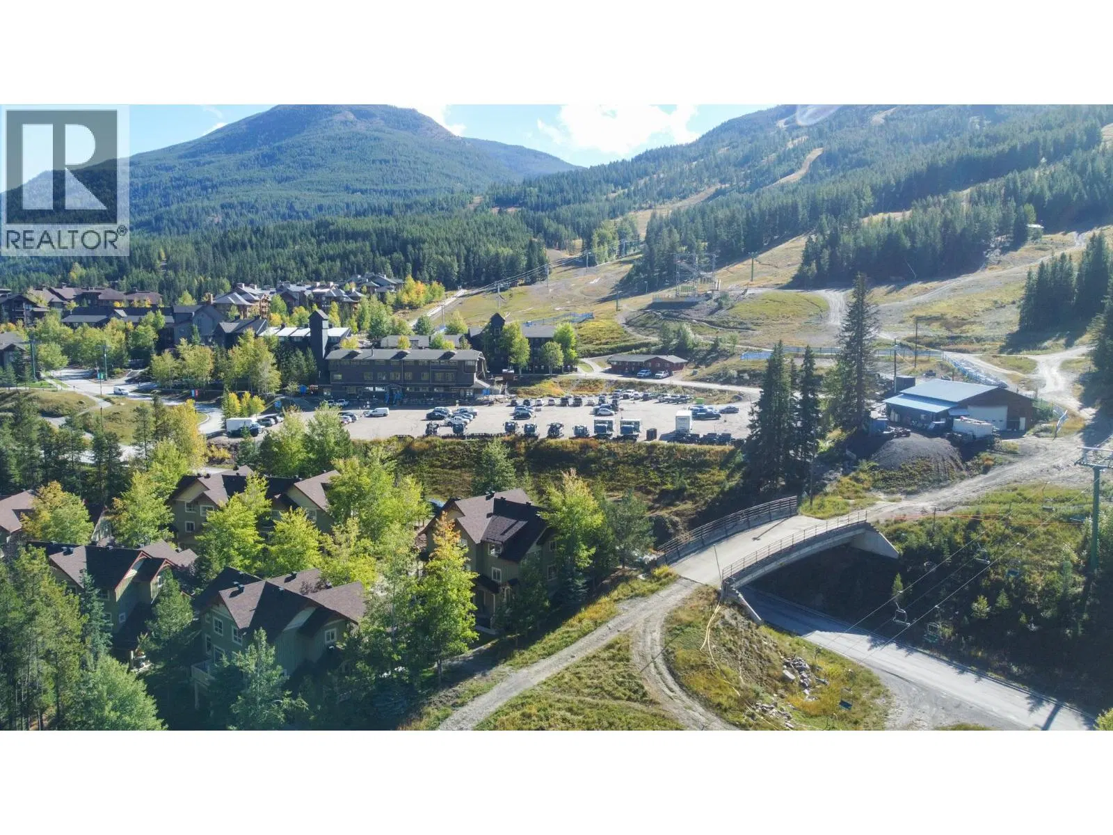 Photo 5 of 30 at #1 – 2025 Greywolf Drive