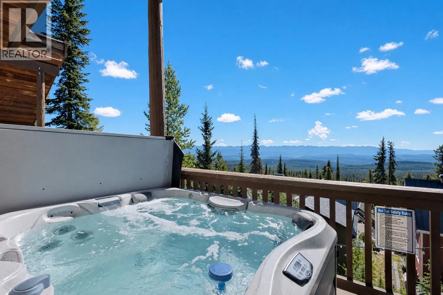 Photo 4 of 58 at C – 5877 Snow Pines Crescent