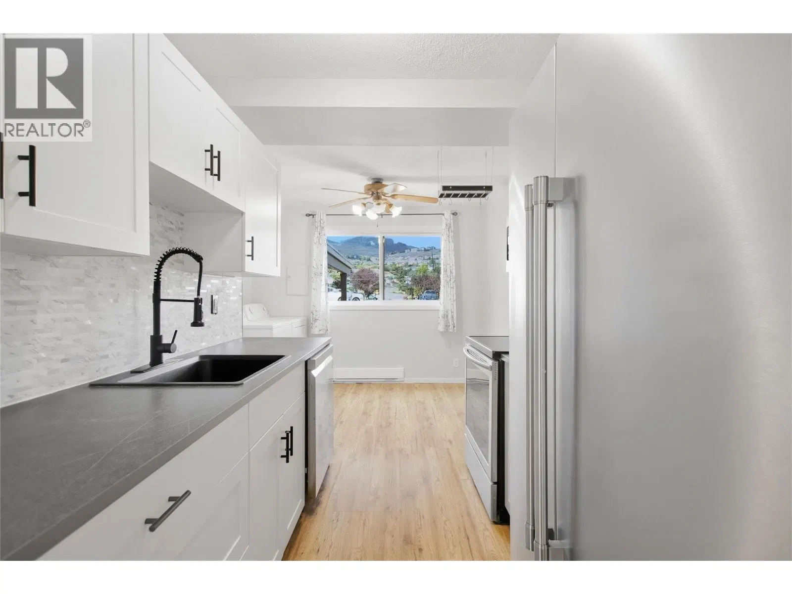 Photo 3 of 29 at #32 – 700 Collingwood Drive