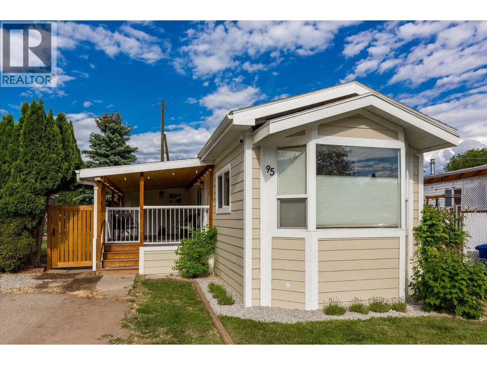 Photo 5 of 43 at #95 – 2035 Boucherie Road