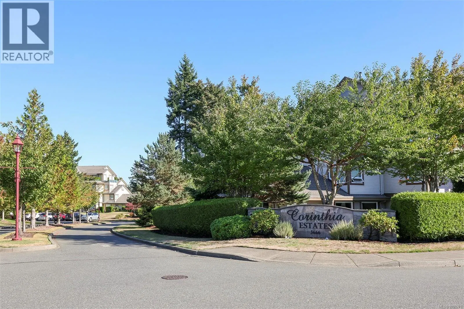 Photo 3 of 41 at #524 – 3666 Royal Vista Way