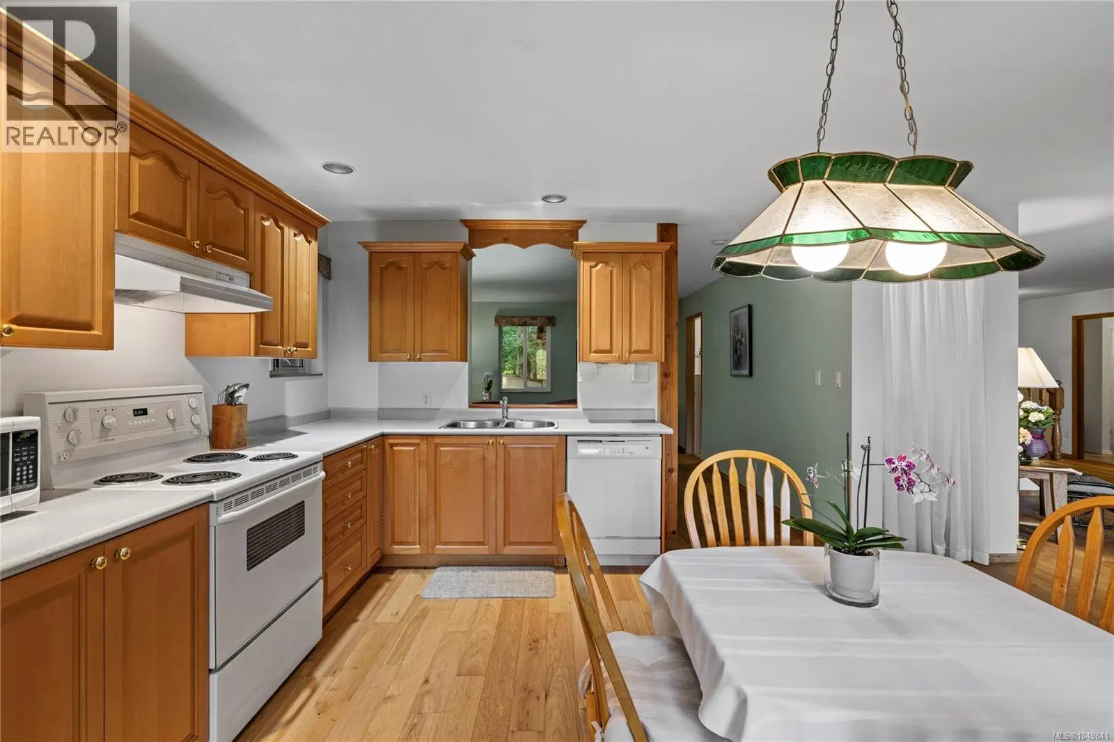 Photo 5 of 54 at 1769 Errington Road