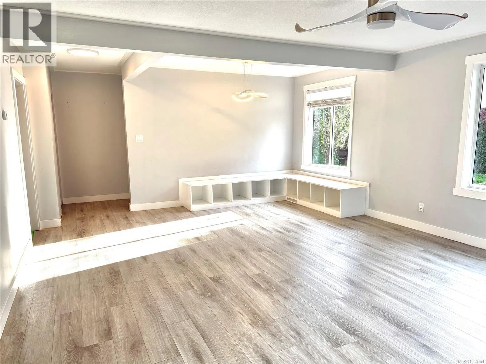 Photo 3 of 15 at 4021 8th Avenue