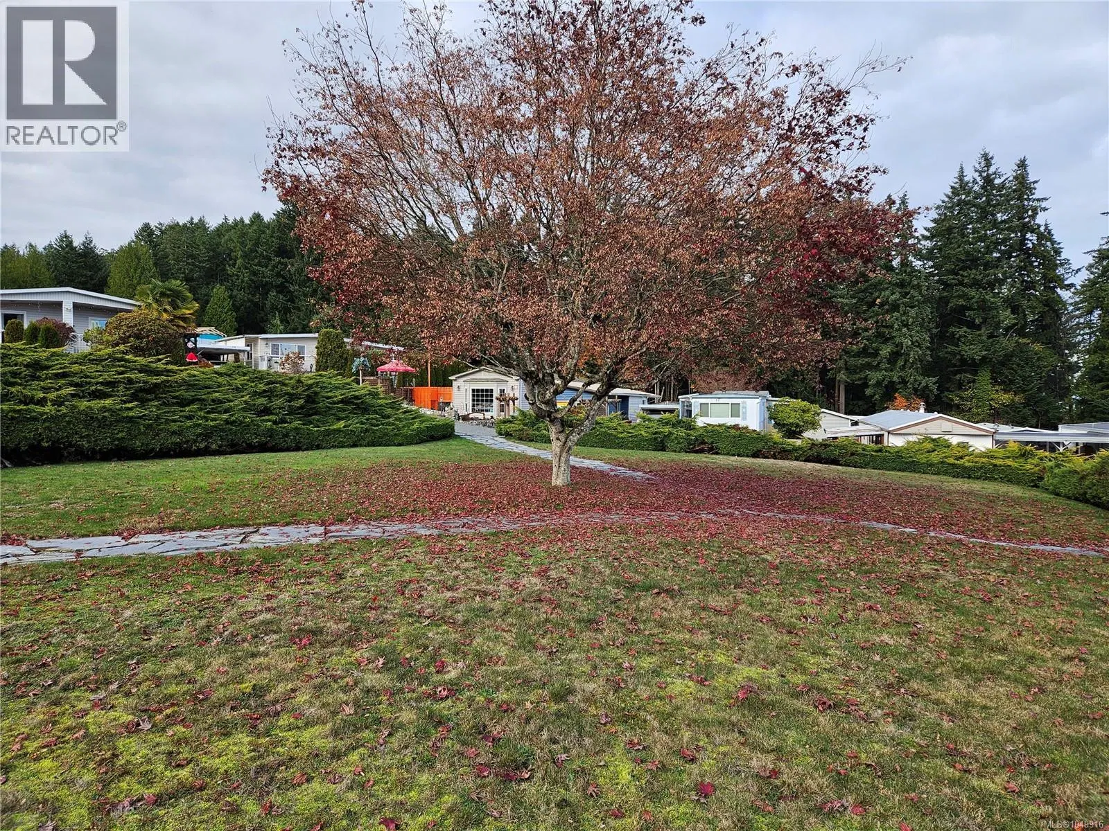 Photo 4 of 51 at #13 – 10980 Westdowne Road