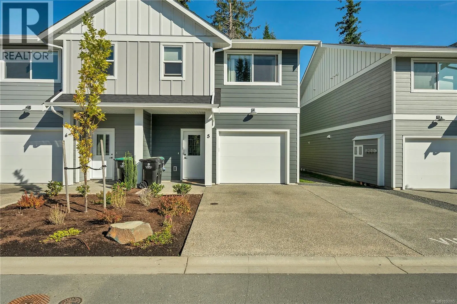 Photo 1 of 39 at #5 – 444 Fisher Road
