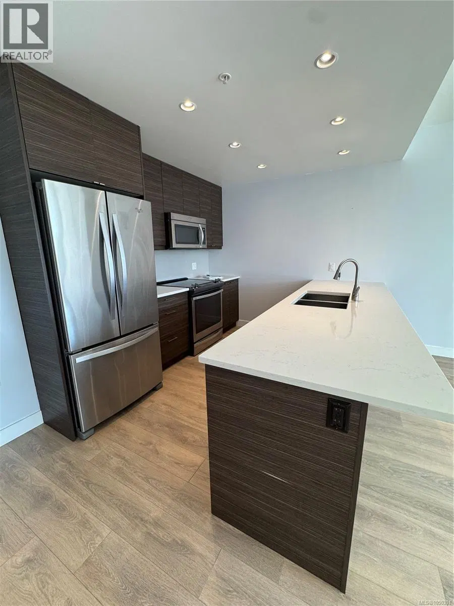 Photo 4 of 29 at #303 – 300 Belmont Road