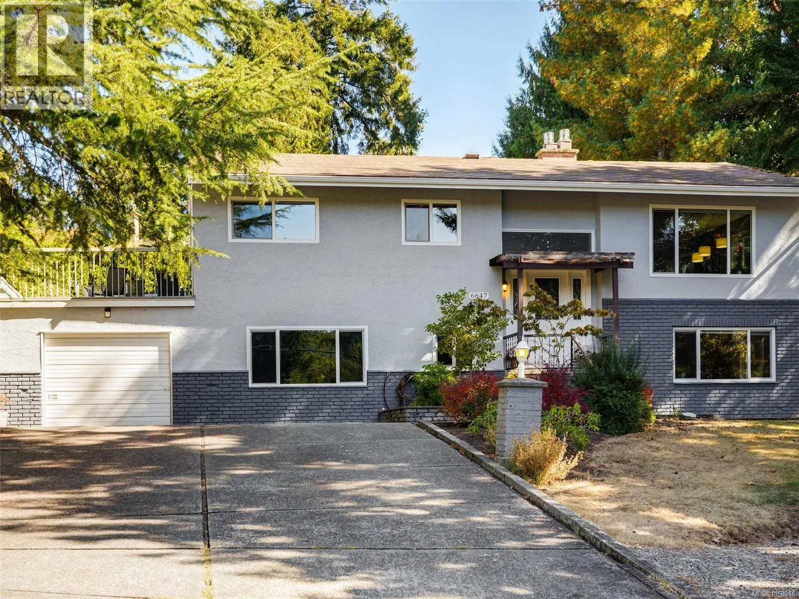 Photo 1 of 30 at 6647 Trudeau Terrace