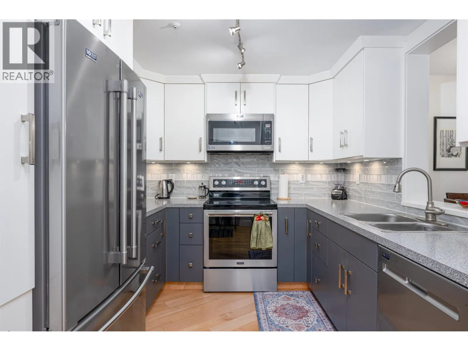 Photo 5 of 37 at #104 – 1638 6TH Avenue