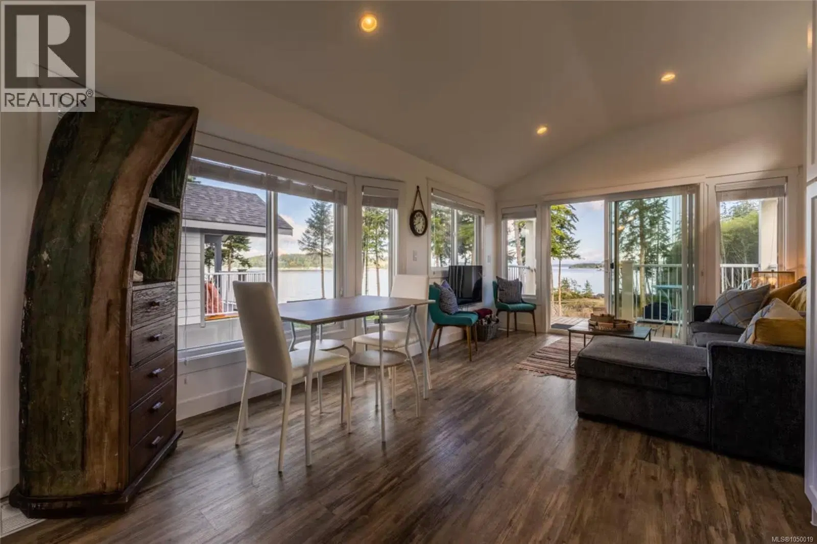Photo 5 of 21 at #13 – 1 Alder Bay Road