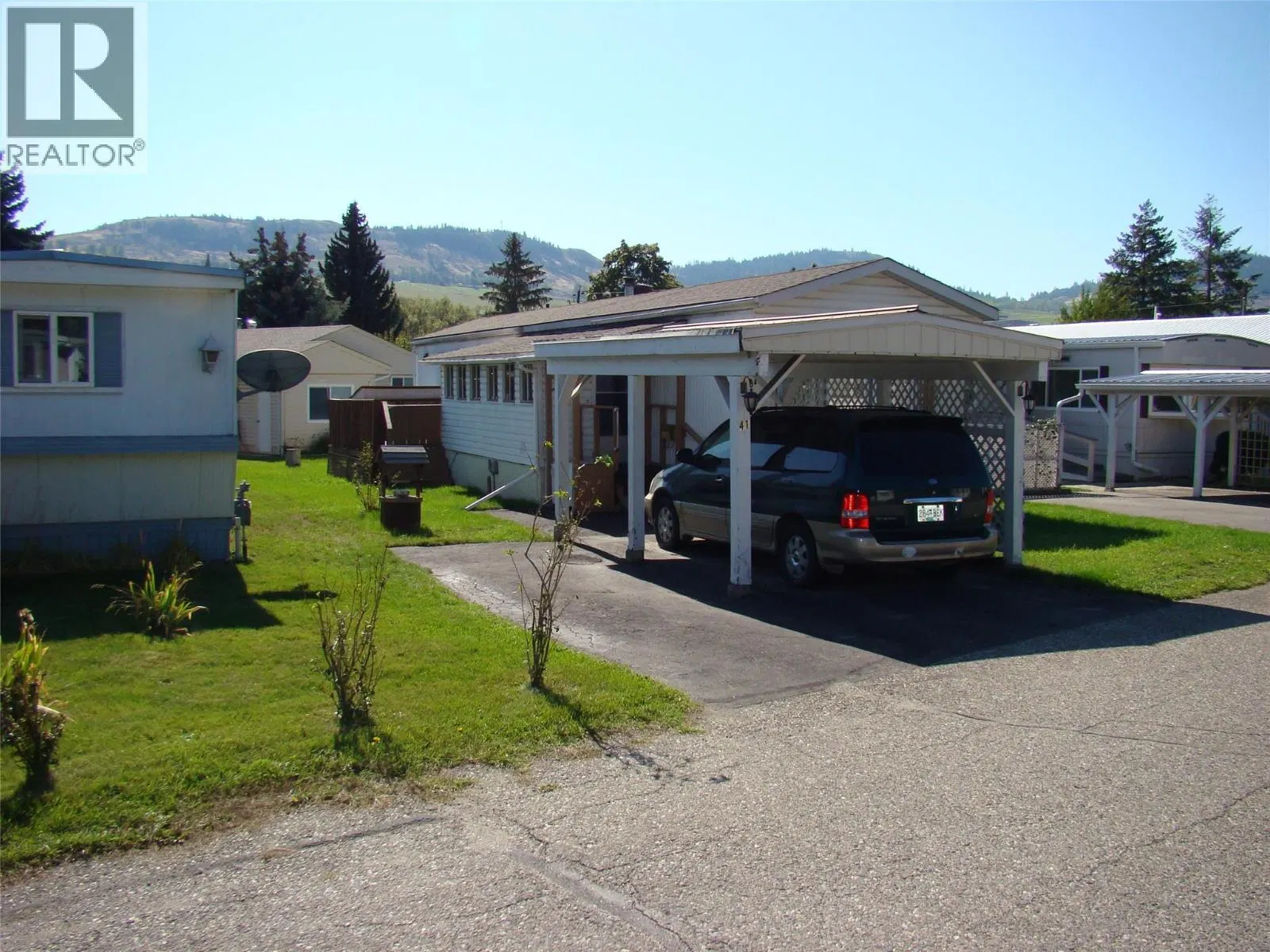 Photo 3 of 37 at #41 – 5484 25 Avenue