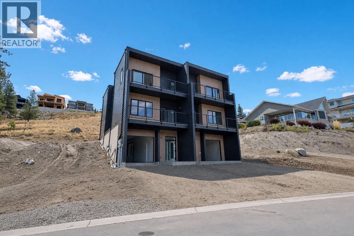 #102 – 2830 EVERGREEN Drive