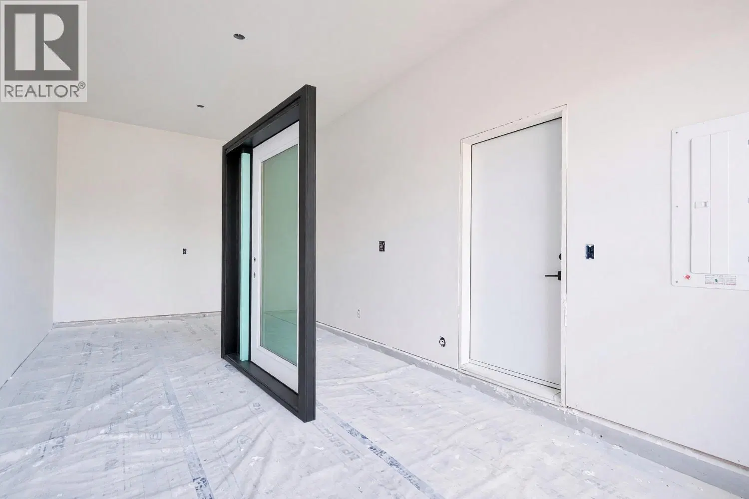 Photo 3 of 38 at #101 – 2830 EVERGREEN Drive