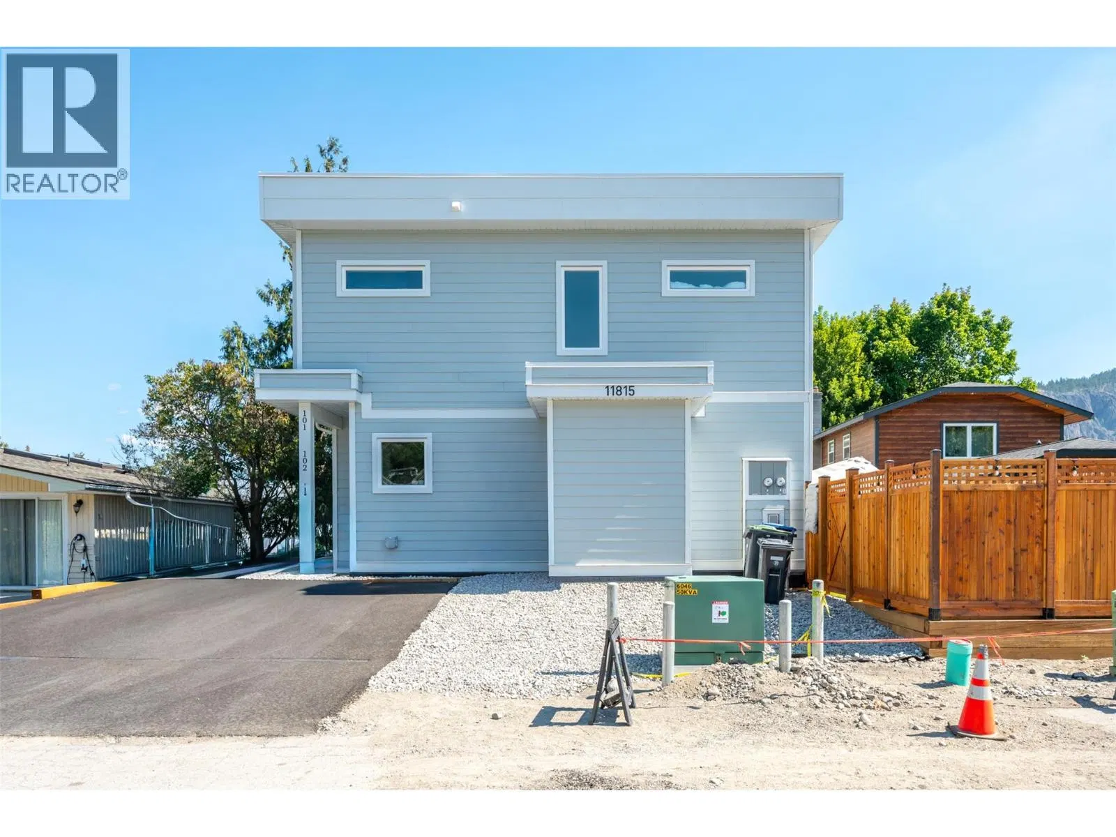 #102 – 11815 Grant Avenue