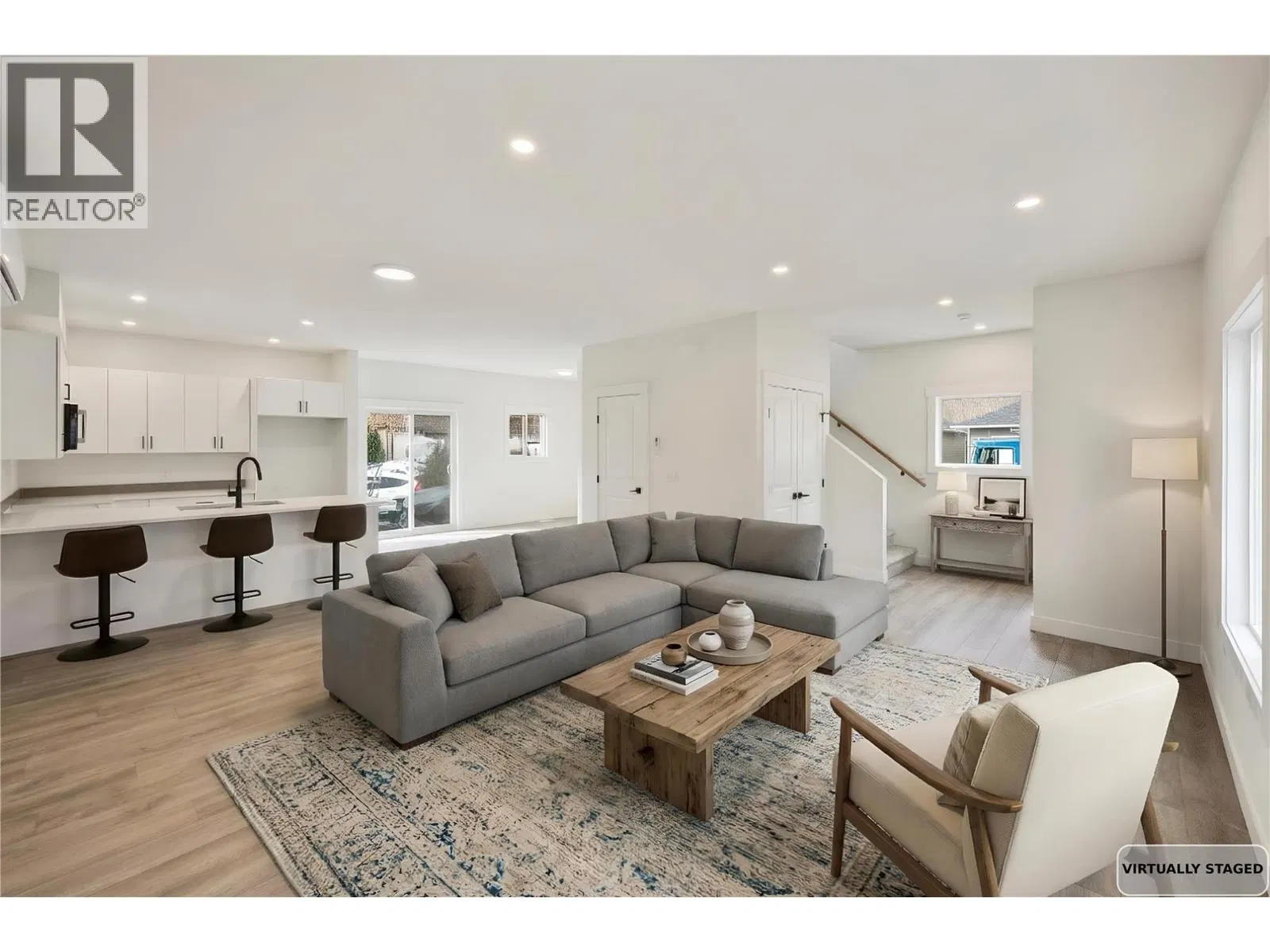 Photo 3 of 32 at #102 – 11815 Grant Avenue