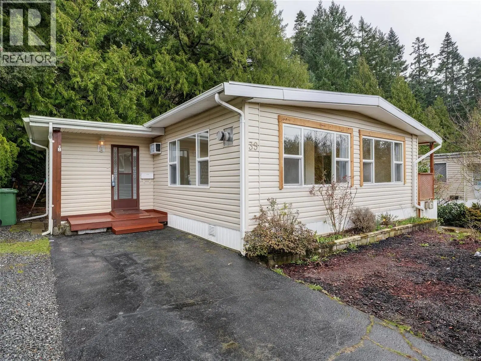 #39 – 2587 Selwyn Road