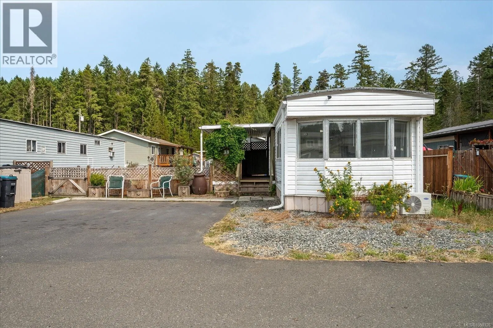 Photo 4 of 16 at #39 – 1050 Bowlby Road