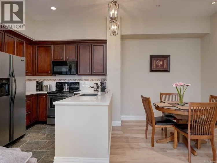 Photo 5 of 24 at #404 – 1335 Bear Mountain Parkway