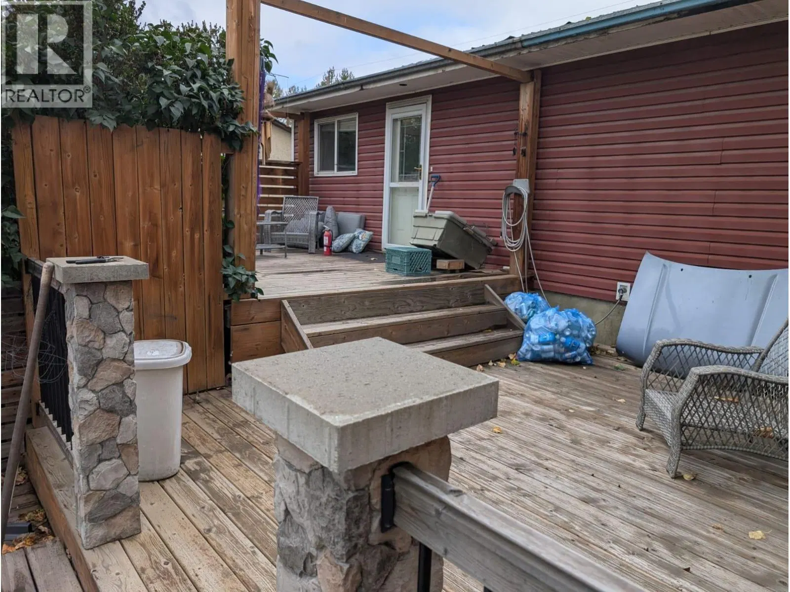 Photo 3 of 30 at 4761 Wabi Crescent