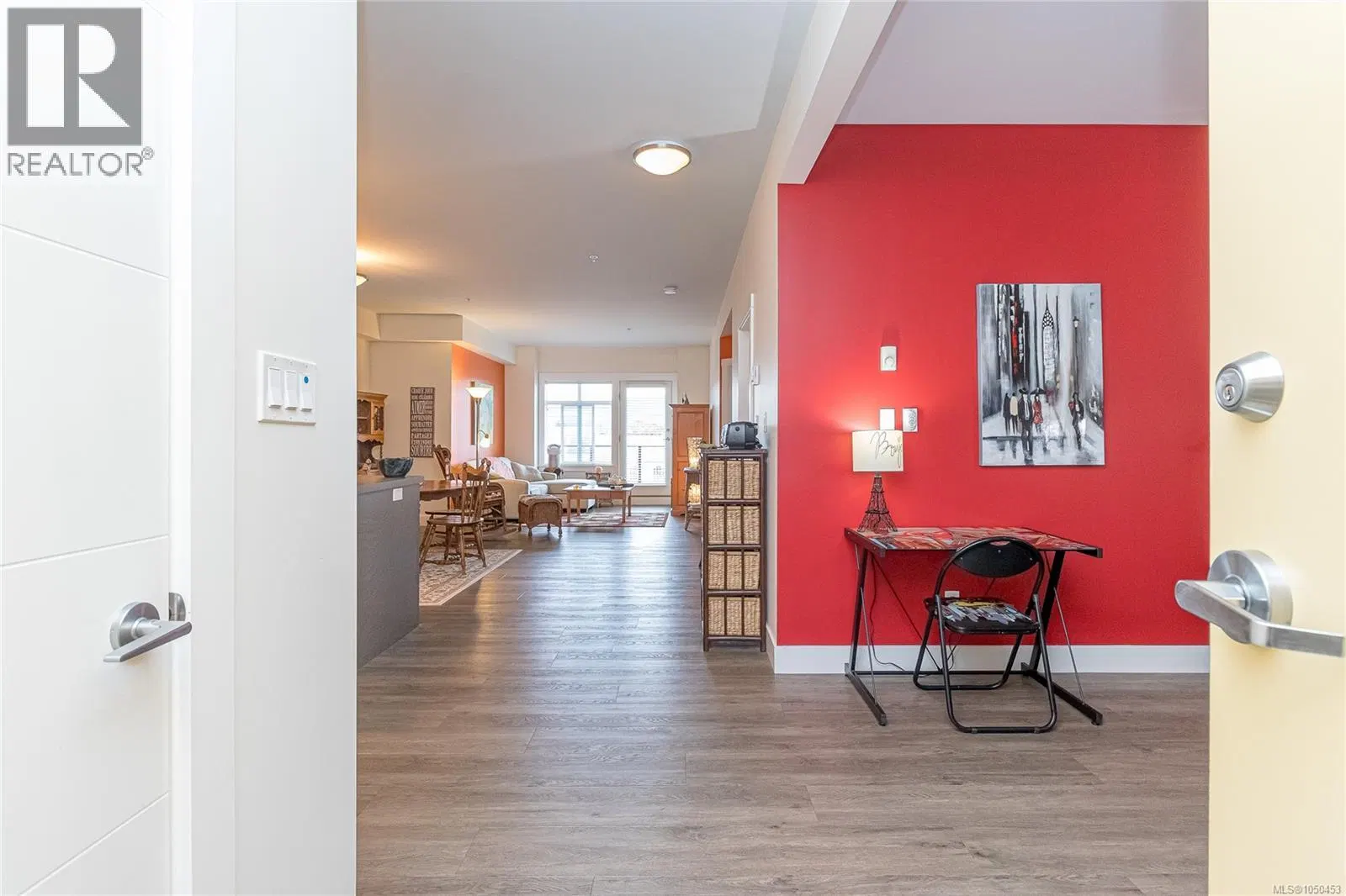 Photo 5 of 27 at #303 – 5822 Garden Street